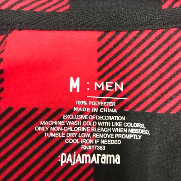 Mens Black and Red Pajama Top. Size M - Picture 4 of 4